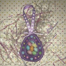 Easter Egg ITH Candy Holder