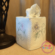 Flowering Garden ITH Tissue Box Cover-5x7