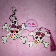 Girl Skull N Crossbones ITH Shaker Tag 2 Sizes