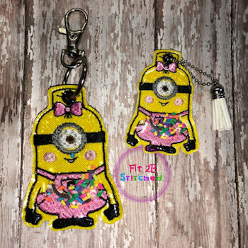 Minion Girl 1 ITH Shaker Tag 2 Sizes