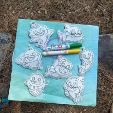 Baby Shark Family Dry Erase Coloring Dolls Set ITH 5x7
