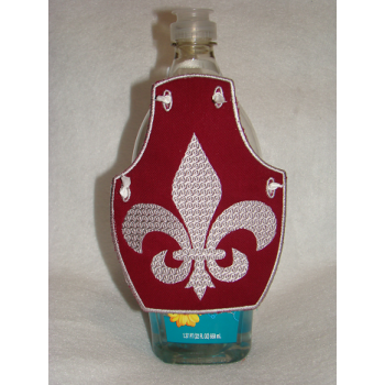 Fleur de Lis Bottle Apron ITH