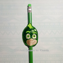 Gecko Lizard Mask Pencil Pal ITH
