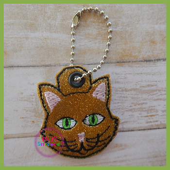 Kitty Zip It Charm ITH